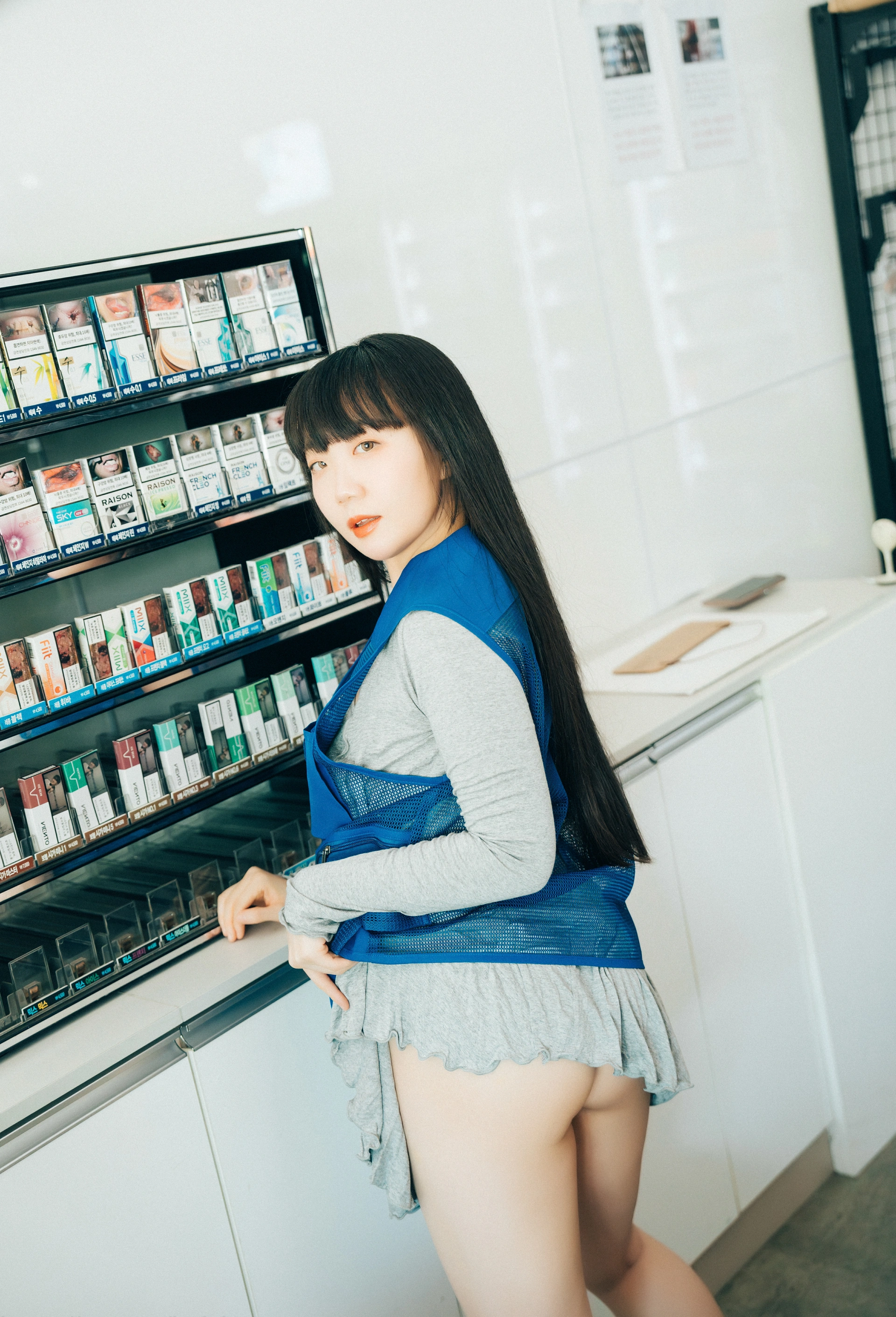 159.[Loozy] Doyeon - Convenience store sub 3